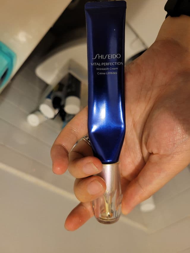Shiseido Vital-Perfection Wrinklelift Cream review photo by sanjer