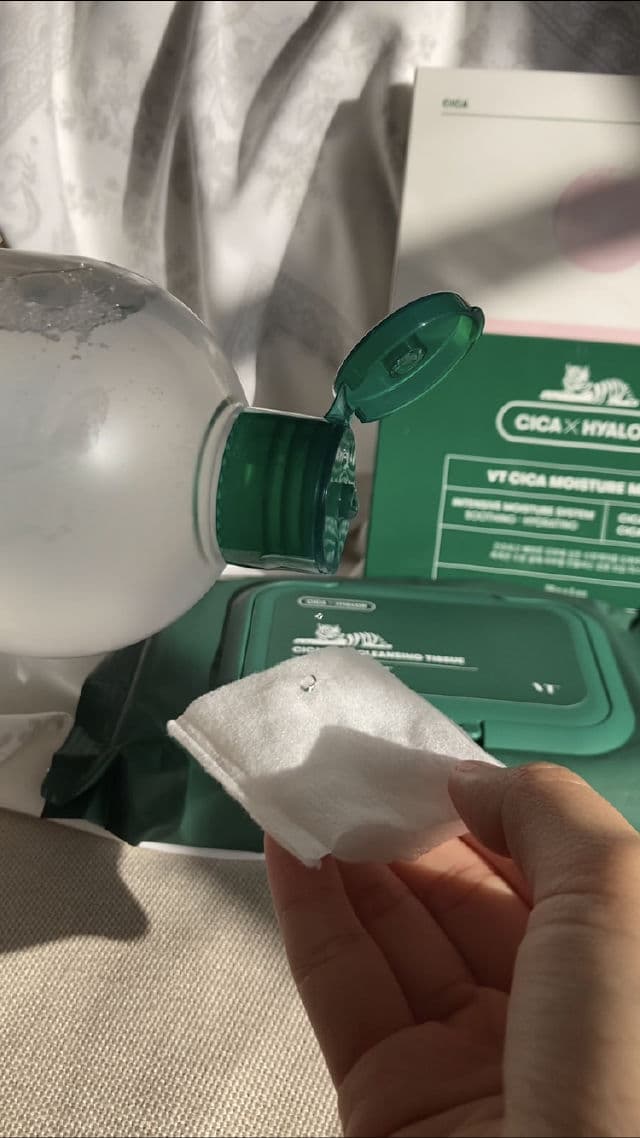 VT COSMETICS Cica Mild Cleansing Water review photo by schi313