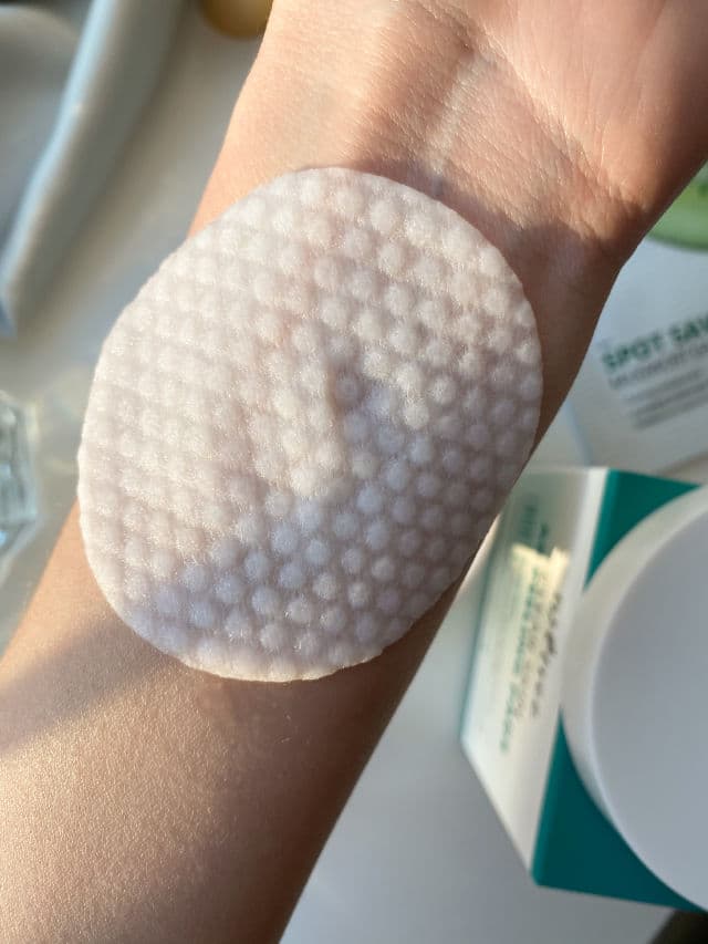 ISNTREE Clear Skin AB Peeling Pads review photo by skincarediaryan