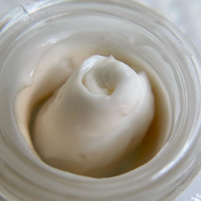 Eve Lom Moisture Cream review photo by snooskincare