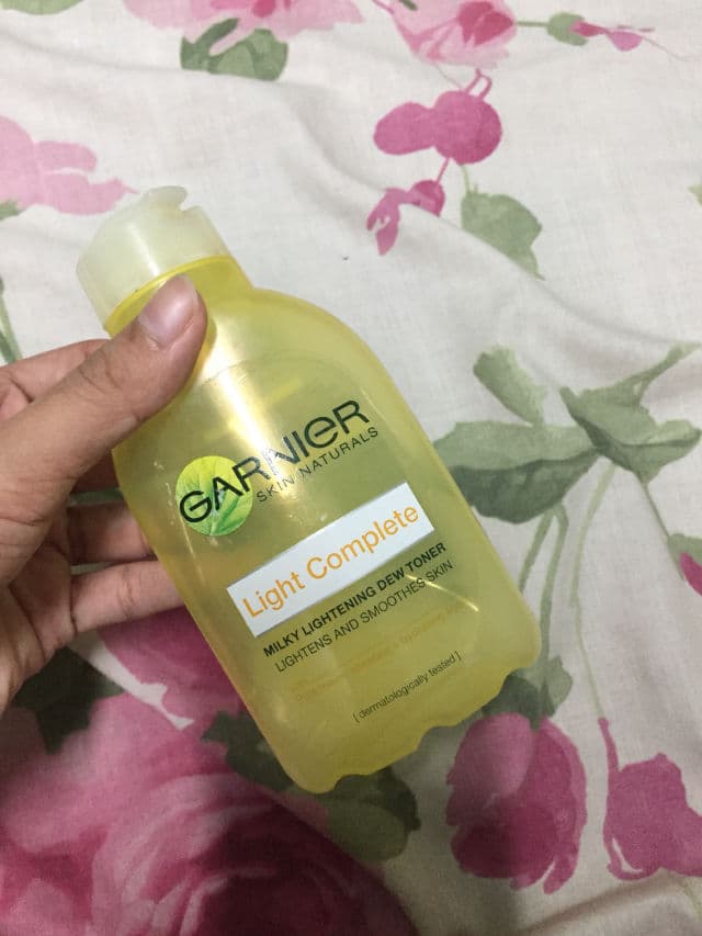 Garnier Light Complete Milky Lightening Dew Toner review photo by Aubreyy