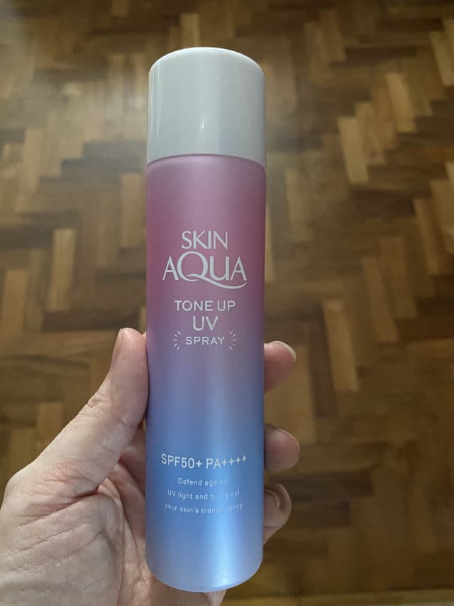 Sunplay Skin Aqua Tone Up UV Mist SPF50+ PA++++ review photo by summersong
