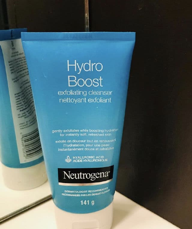 Neutrogena Hydro Boost Exfoliating Cleanser review photo by ttbykate