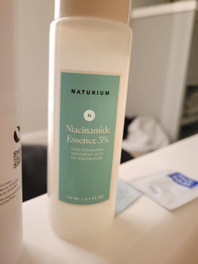 Naturium Niacinamide Essence 3% review photo by whatssarahsaying