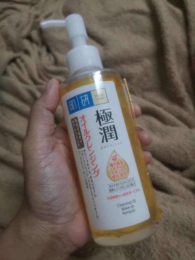 Hada Labo Super Hyaluronic Acid Hydrating Cleansing Oil review photo by zuemohamad